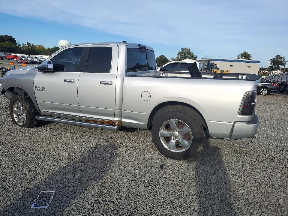 Foto 2 de la subasta – 2013 RAM 1500 con VIN 1C6RR7GT6DS509016