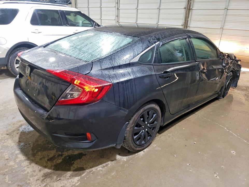 Снимка 3 от търг – 2016 HONDA CIVIC с VIN 19XFC2F52GE003340