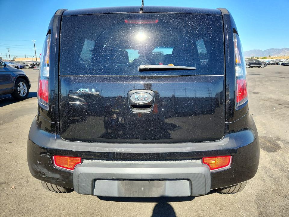 Photo 6 from auction – 2011 KIA SOUL with VIN KNDJT2A22B7215557