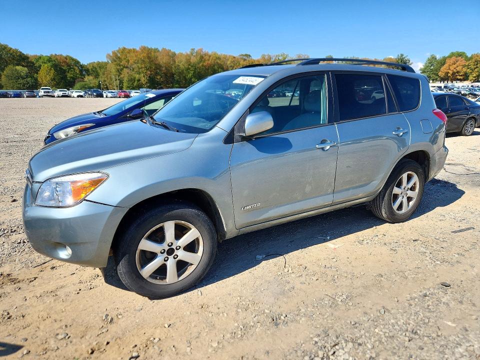 Снимка 1 от търг – 2006 TOYOTA RAV4 с VIN JTMBD31V365002250
