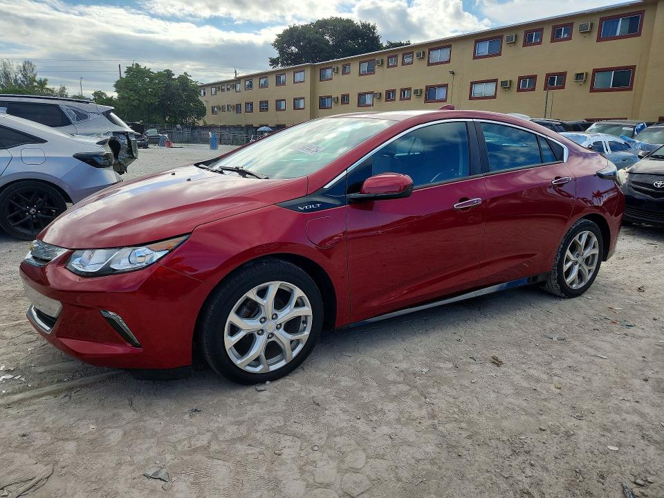CHEVROLET VOLT 2018 with VIN 1G1RB6S52JU157741 - Photo from auction
