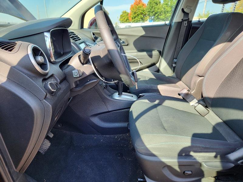 Снимка 7 от търг – 2016 CHEVROLET TRAX с VIN 3GNCJNSB3GL249922