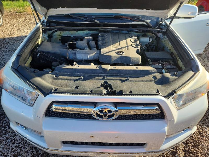 Снимка 12 от търг – 2012 TOYOTA 4RUNNER с VIN JTEBU5JRXC5101699