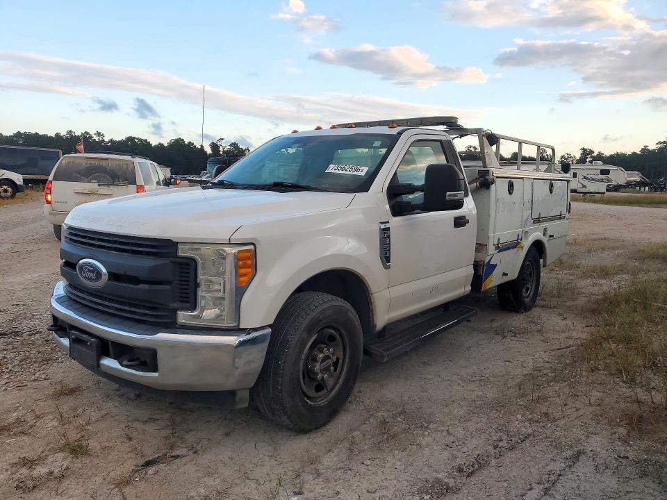 2017 FORD F350 - Търг №73562596