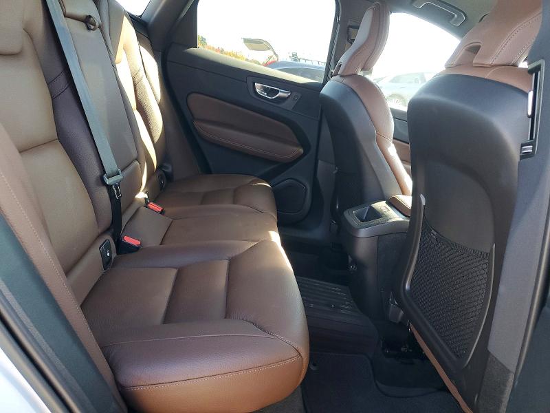 Photo 11 from auction – 2023 VOLVO XC60 with VIN YV4L12RN2P1244447