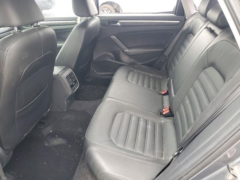 Photo 10 from auction – 2016 VOLKSWAGEN PASSAT with VIN 1VWCS7A35GC069717
