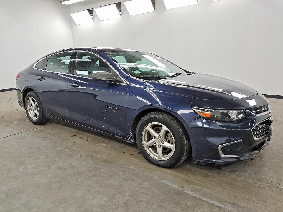 Photo 4 from auction – 2017 CHEVROLET MALIBU with VIN 1G1ZB5ST4HF215422