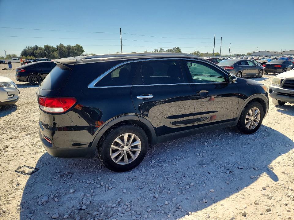 Фото 3 с аукциона – 2016 KIA SORENTO с VIN 5XYPG4A31GG042305