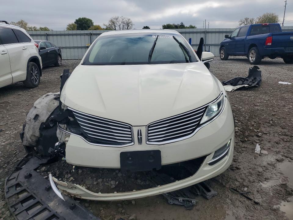 Photo 5 from auction – 2013 LINCOLN MKZ with VIN 3LN6L2G98DR822953