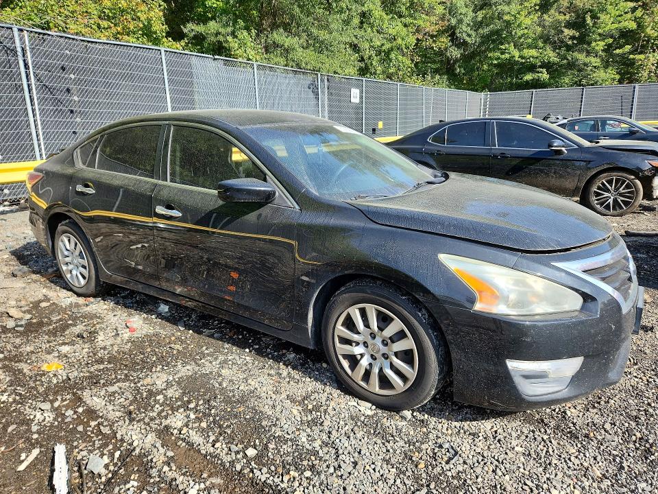 Снимка 4 от търг – 2015 NISSAN ALTIMA с VIN 1N4AL3AP2FC293910