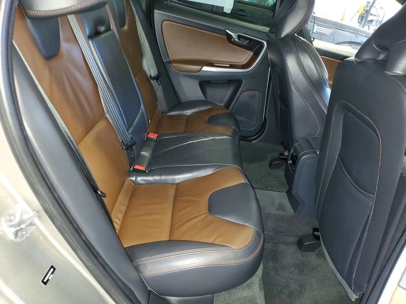 Photo 11 from auction – 2015 VOLVO XC60 with VIN YV4902RM9F2666633
