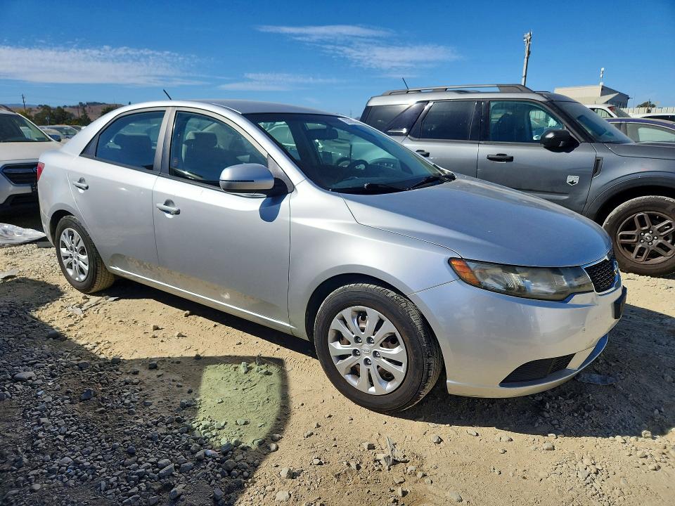 Снимка 4 от търг – 2012 KIA FORTE с VIN KNAFU4A28C5635008