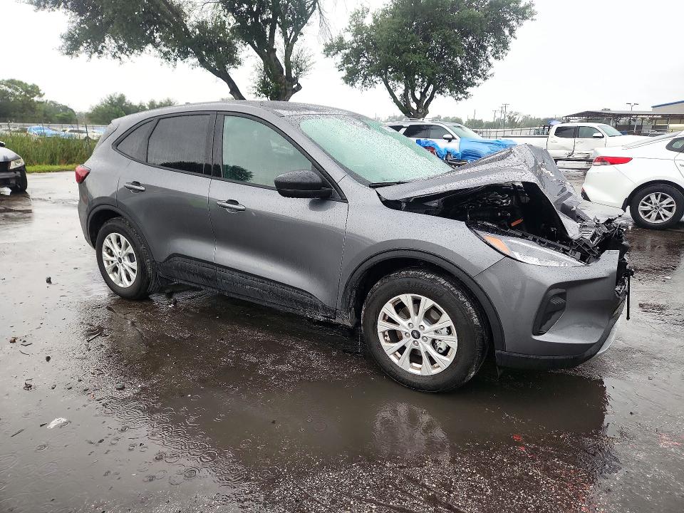 Zdjęcie 4 z aukcji – 2026 FORD ESCAPE z VIN 1FMCU0GN9TUA06858