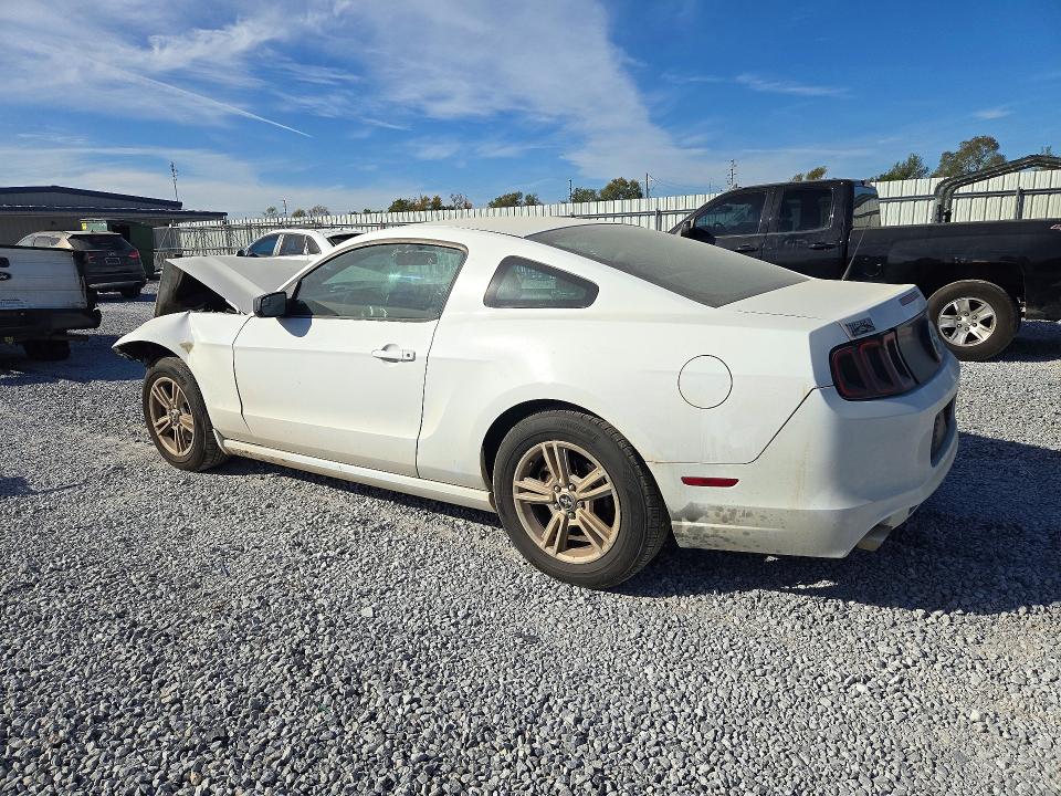Снимка 2 от търг – 2014 FORD MUSTANG с VIN 1ZVBP8AM7E5274758