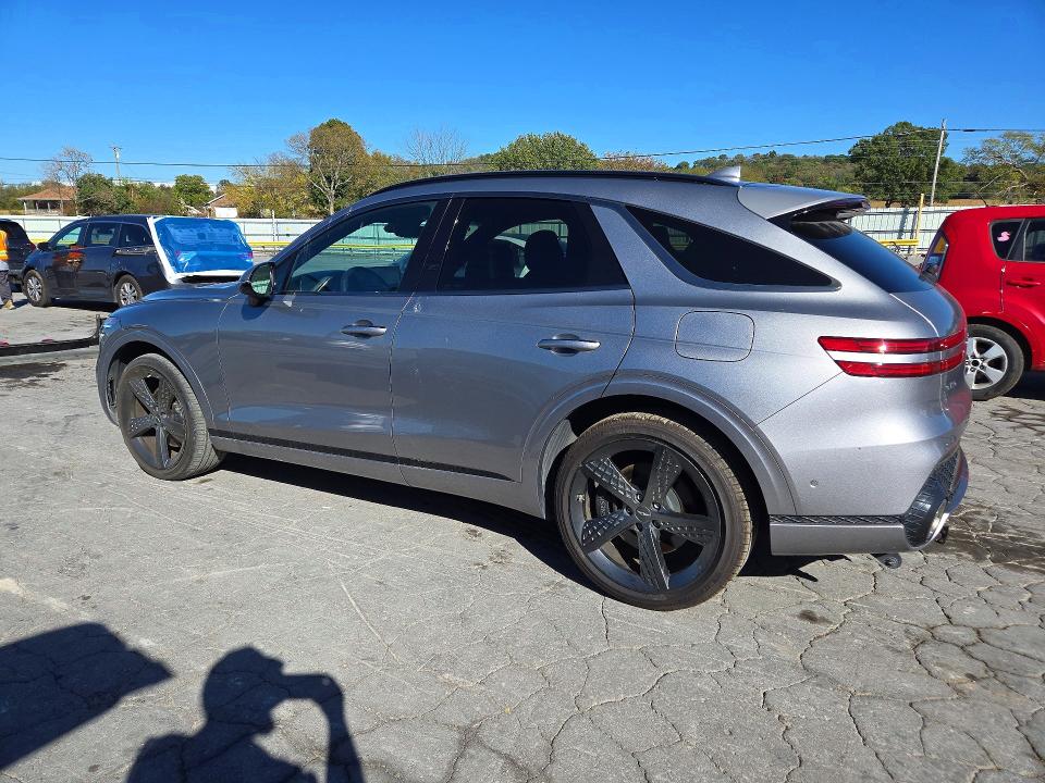 Photo 2 from auction – 2023 GENESIS GV70 with VIN KMUMADTB9PU125596