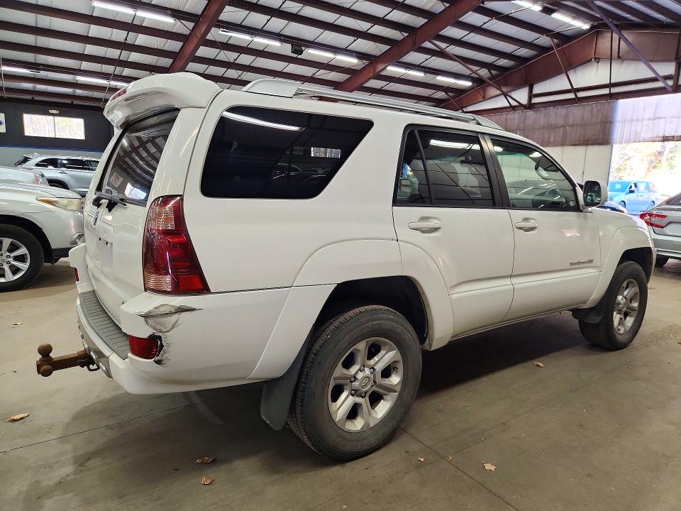 Снимка 3 от търг – 2005 TOYOTA 4RUNNER с VIN JTEBU14R658035366