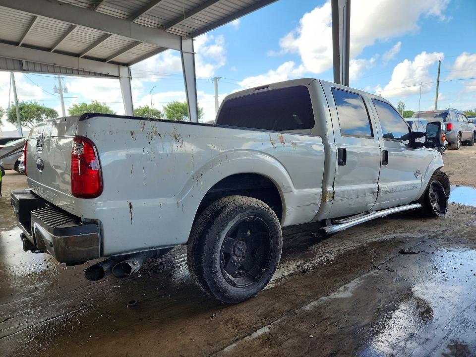Снимка 3 от търг – 2011 FORD F250 с VIN 1FT7W2AT3BEA62855