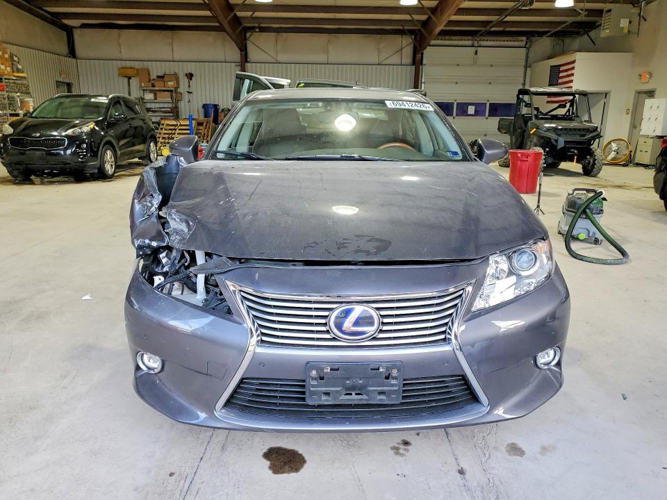 Zdjęcie 5 z aukcji – 2015 LEXUS ES z VIN JTHBW1GG1F2089766