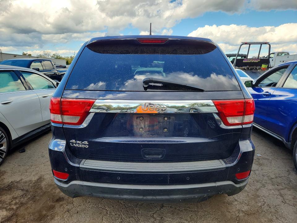 Снимка 6 от търг – 2013 JEEP GRAND CHEROKEE с VIN 1C4RJFAG8DC639783