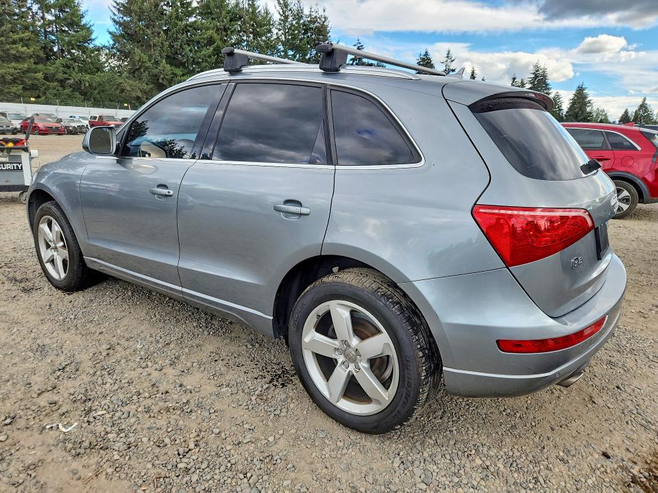 Фото 2 с аукциона – 2010 AUDI Q5 с VIN WA1LKAFP2AA093126