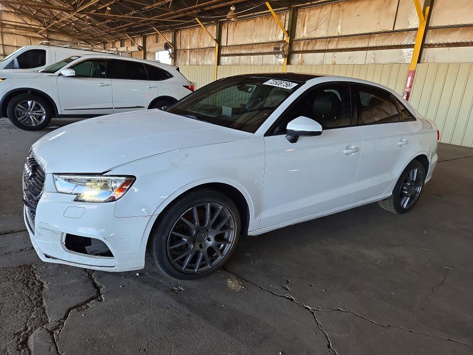 AUDI A3 2018 с VIN WAUAUGFF1J1053621 - Снимка от търг