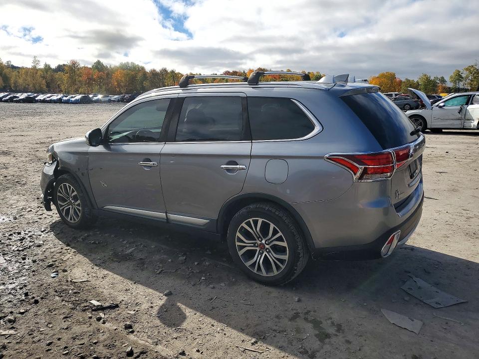 Снимка 2 от търг – 2017 MITSUBISHI OUTLANDER с VIN JA4AZ3A38HZ008112