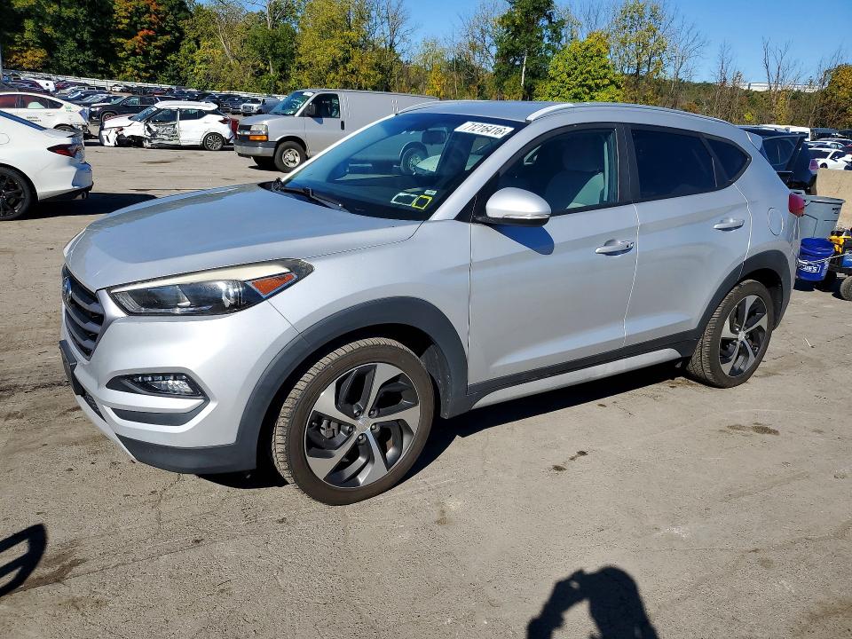 HYUNDAI TUCSON 2017 с VIN KM8J3CA27HU596348 - Снимка от търг