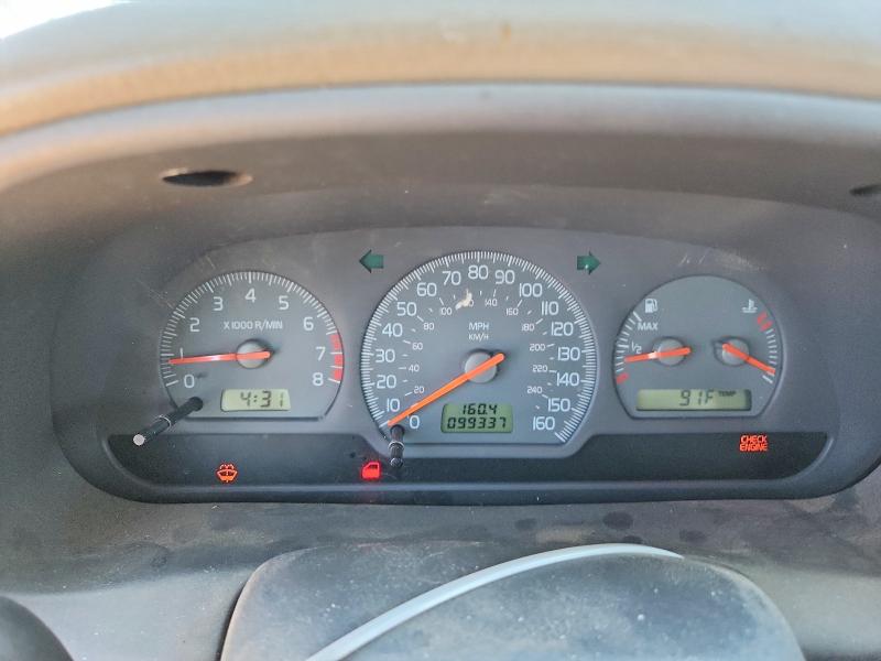 Zdjęcie 9 z aukcji – 2001 VOLVO S40 z VIN YV1VS29561F602436
