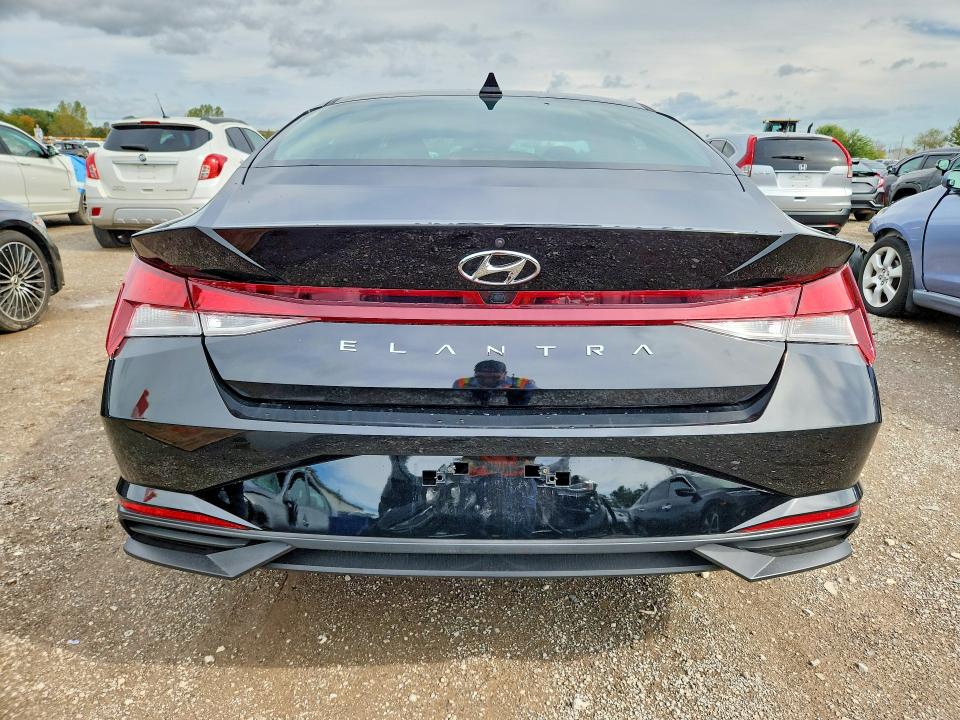 Снимка 6 от търг – 2022 HYUNDAI ELANTRA с VIN KMHLM4AG7NU267507