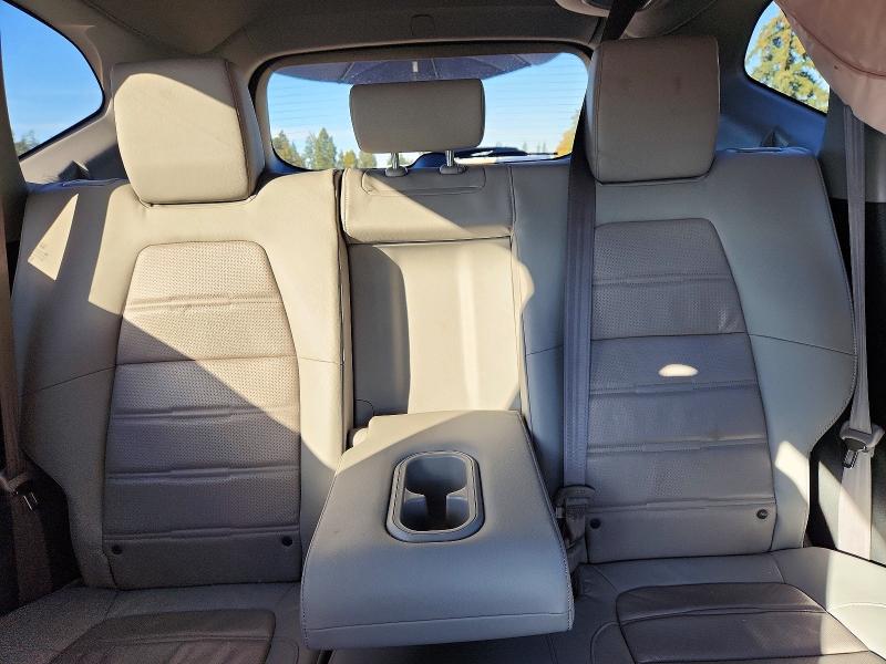 Снимка 10 от търг – 2018 HONDA CR-V с VIN 2HKRW2H81JH679910