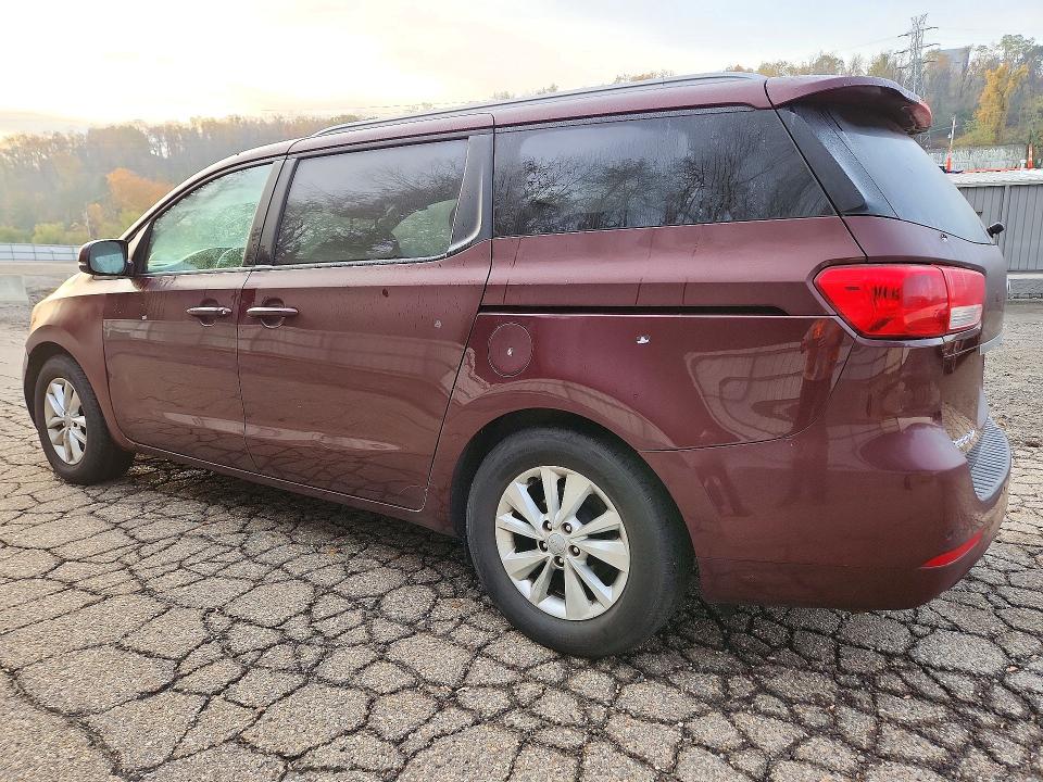 Снимка 2 от търг – 2016 KIA SEDONA с VIN KNDMB5C19G6171950