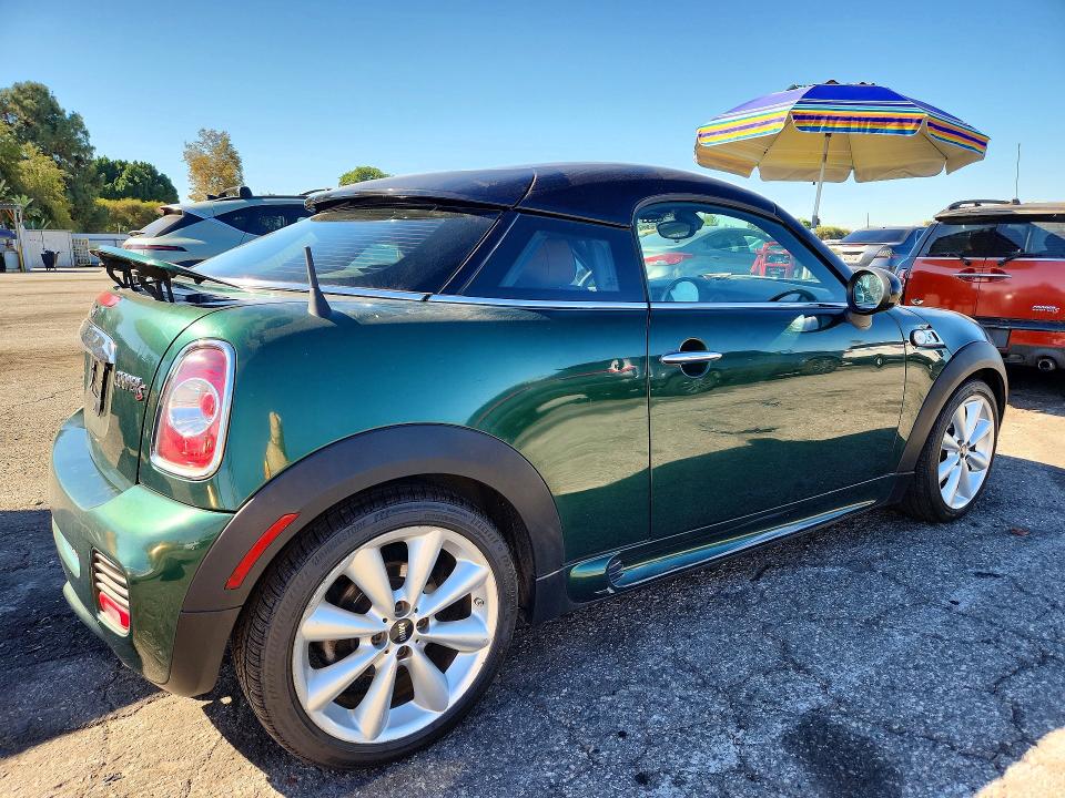 Zdjęcie 3 z aukcji – 2013 MINI COOPER COUPE z VIN WMWSX3C54DT409066