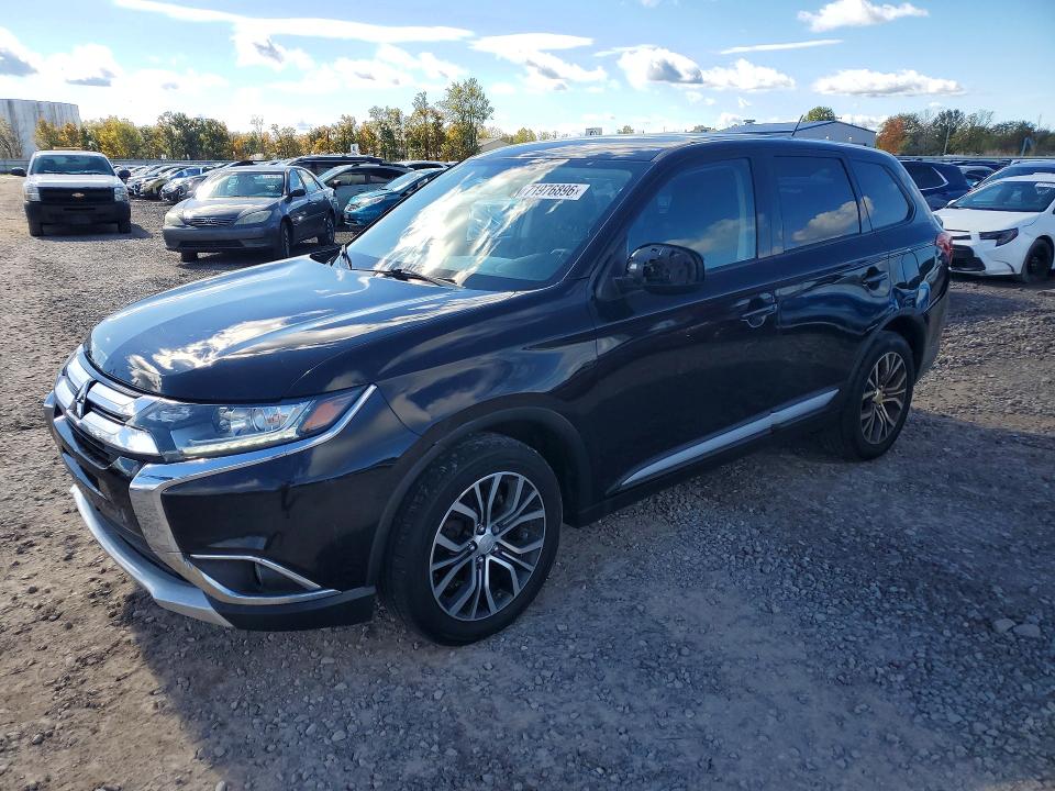 Снимка 1 от търг – 2016 MITSUBISHI OUTLANDER с VIN JA4AZ3A37GZ017687
