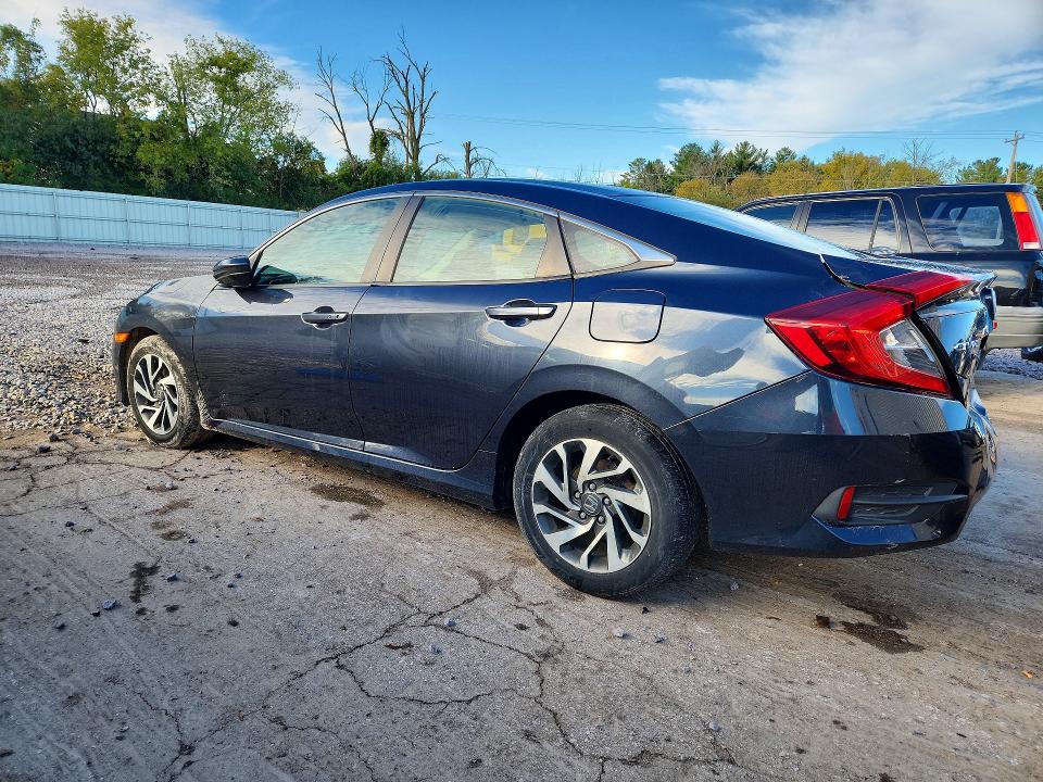Photo 2 from auction – 2016 HONDA CIVIC with VIN 19XFC2F7XGE059852