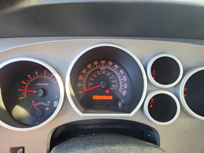 Photo 9 from auction – 2011 TOYOTA TUNDRA with VIN 5TFUM5F16BX019195