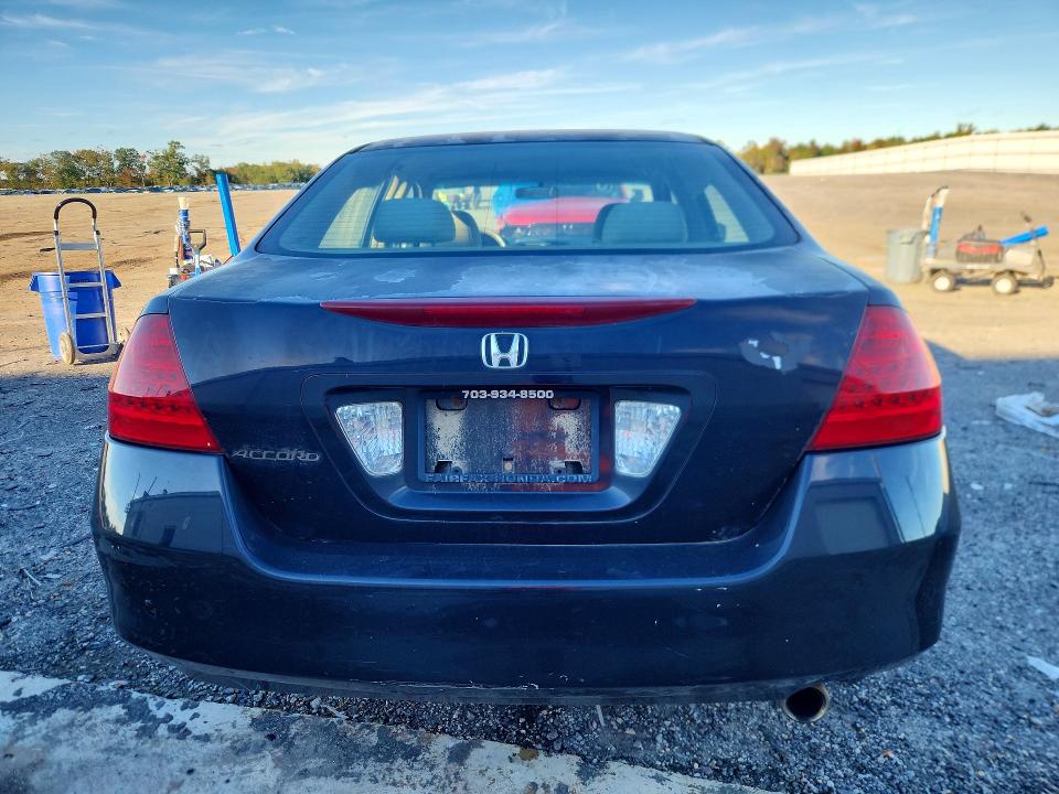 Снимка 6 от търг – 2006 HONDA ACCORD с VIN 1HGCM56486A000681