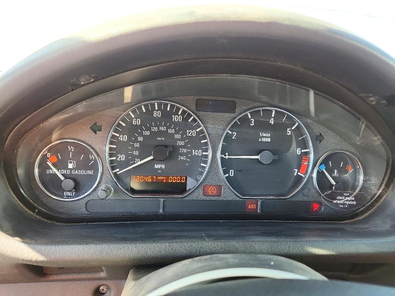 Photo 9 from auction – 1999 BMW Z3 with VIN 4USCH9333XLG00548