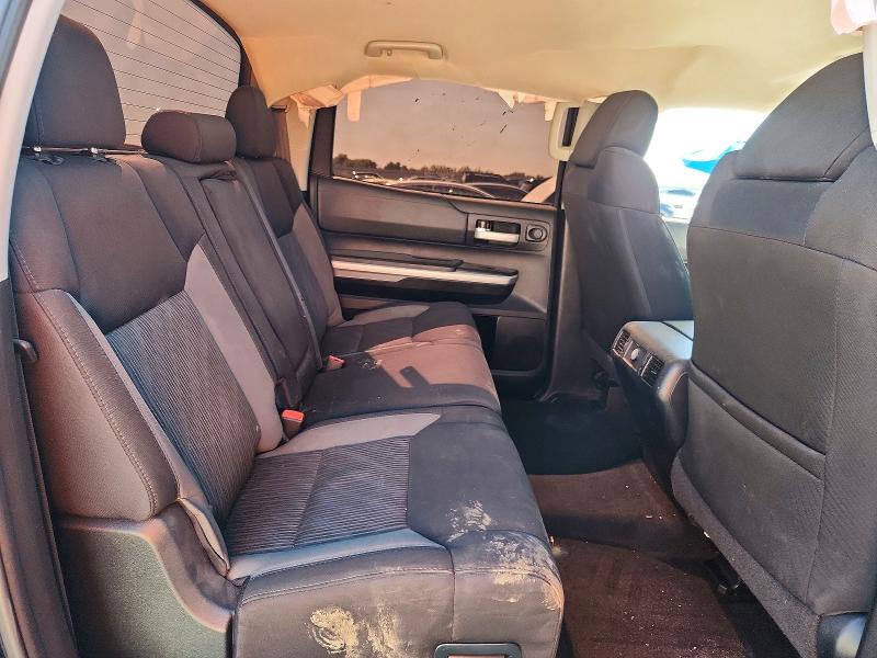 Photo 10 from auction – 2017 TOYOTA TUNDRA with VIN 5TFEM5F16HX121349