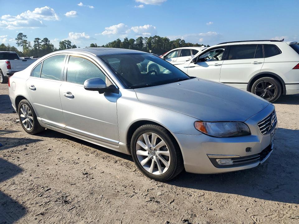 صورة رقم 4 من المزاد - 2015 VOLVO S80 مع VIN YV140MAK5F1188276