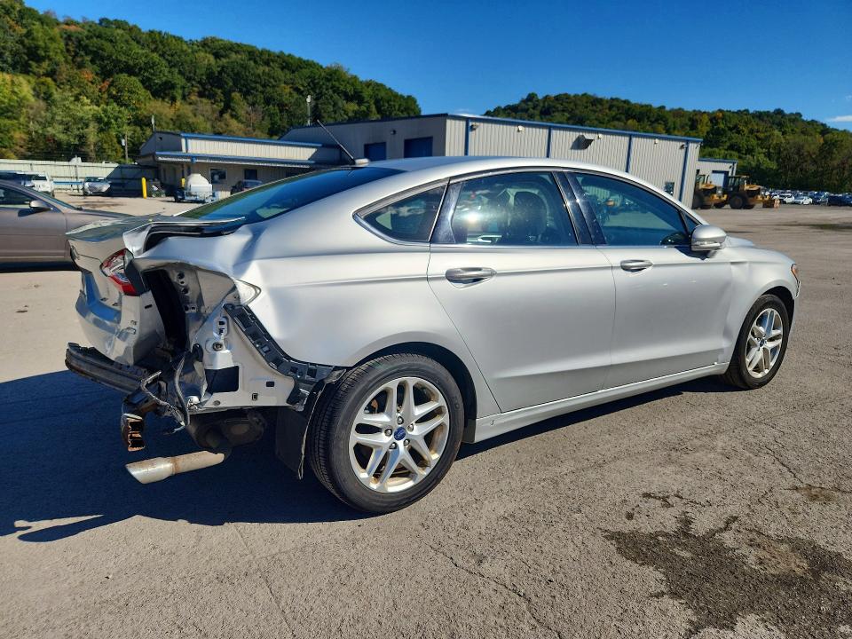 Снимка 3 от търг – 2013 FORD FUSION с VIN 3FA6P0HR6DR137464