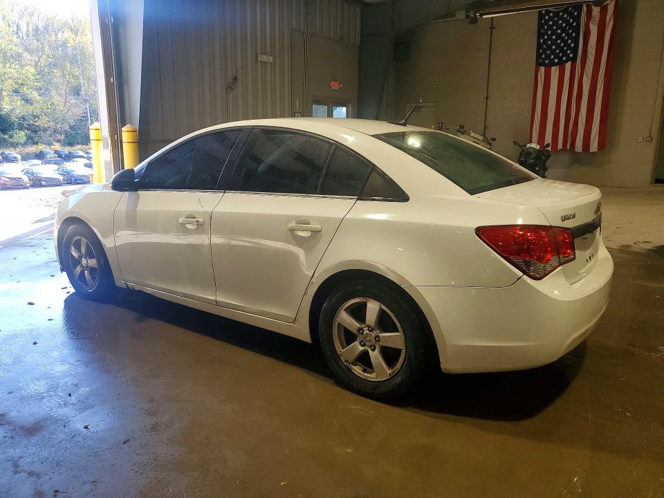 Foto 2 de la subasta – 2014 CHEVROLET CRUZE con VIN 1G1PC5SB1E7349239