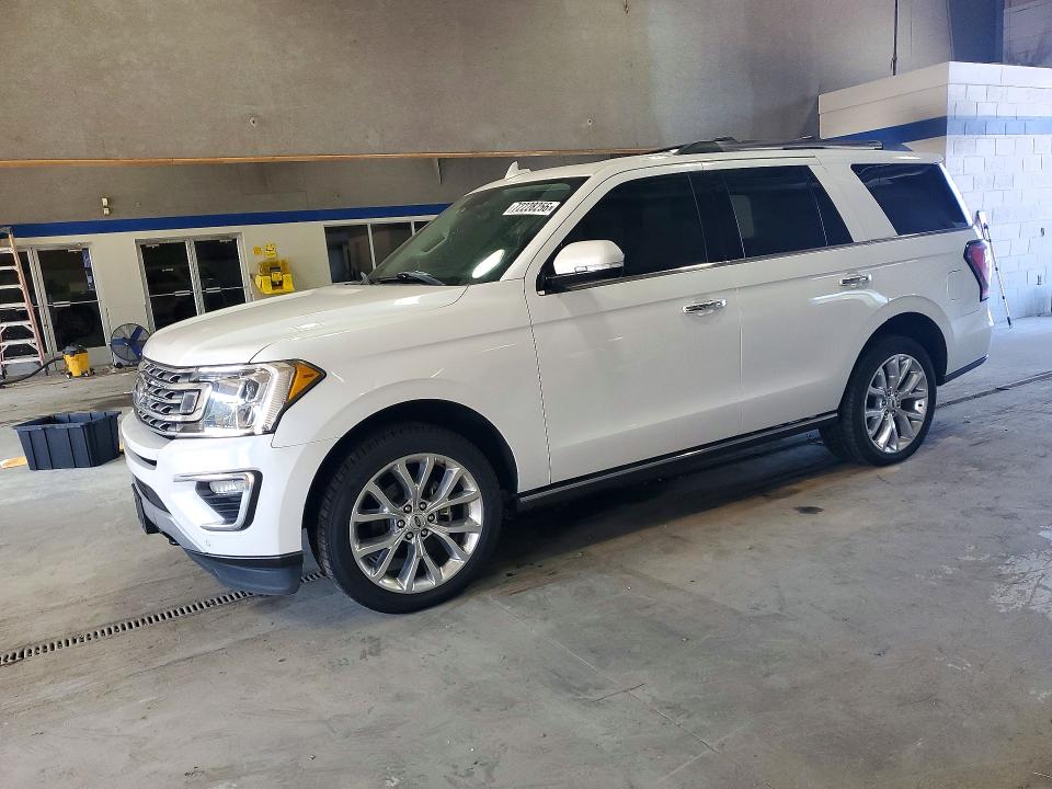 FORD EXPEDITION 2019 with VIN 1FMJU2AT3KEA64516 - Photo from auction