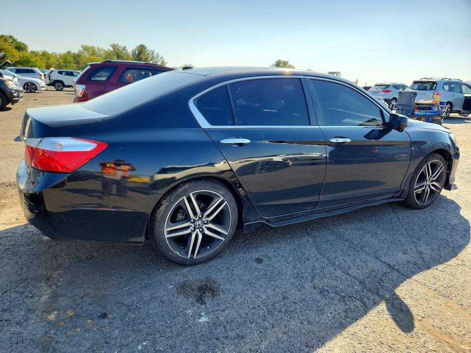 Photo 3 from auction – 2013 HONDA ACCORD with VIN 1HGCR3F97DA011699