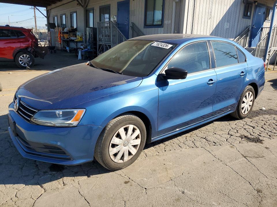 Снимка 1 от търг – 2015 VOLKSWAGEN JETTA с VIN 3VW2K7AJ9FM303204
