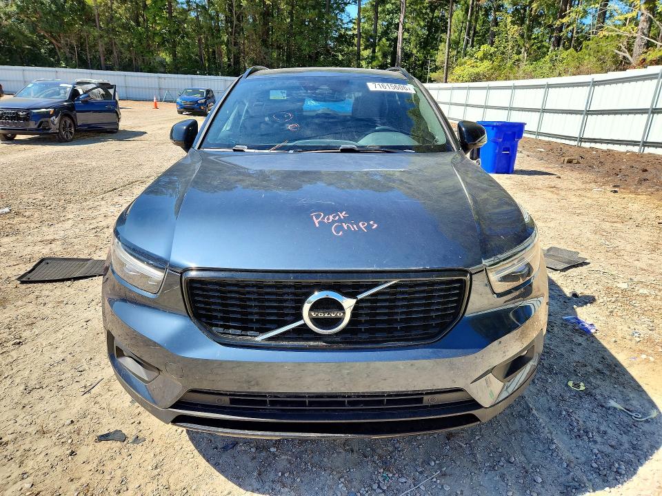 Zdjęcie 5 z aukcji – 2022 VOLVO XC40 z VIN YV4162UM2N2650632
