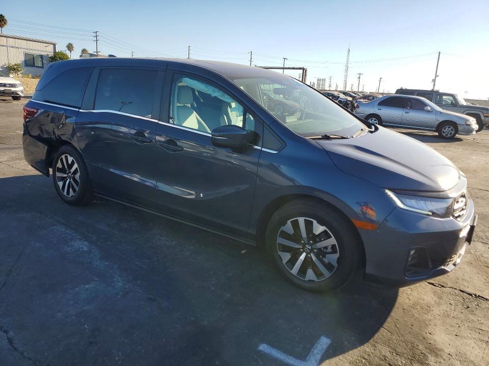 Zdjęcie 4 z aukcji – 2025 HONDA ODYSSEY z VIN 5FNRL6H67SB024200