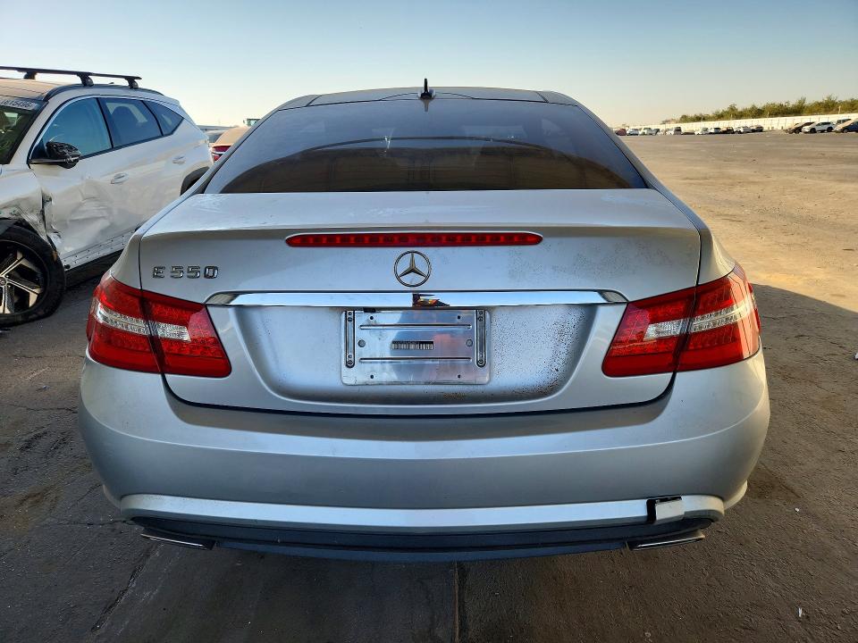 Photo 6 from auction – 2010 MERCEDES-BENZ E with VIN WDDKJ7CB9AF026211