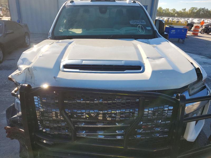 Photo 11 from auction – 2020 CHEVROLET SILVERADO with VIN 1GC4YPEY5LF219250