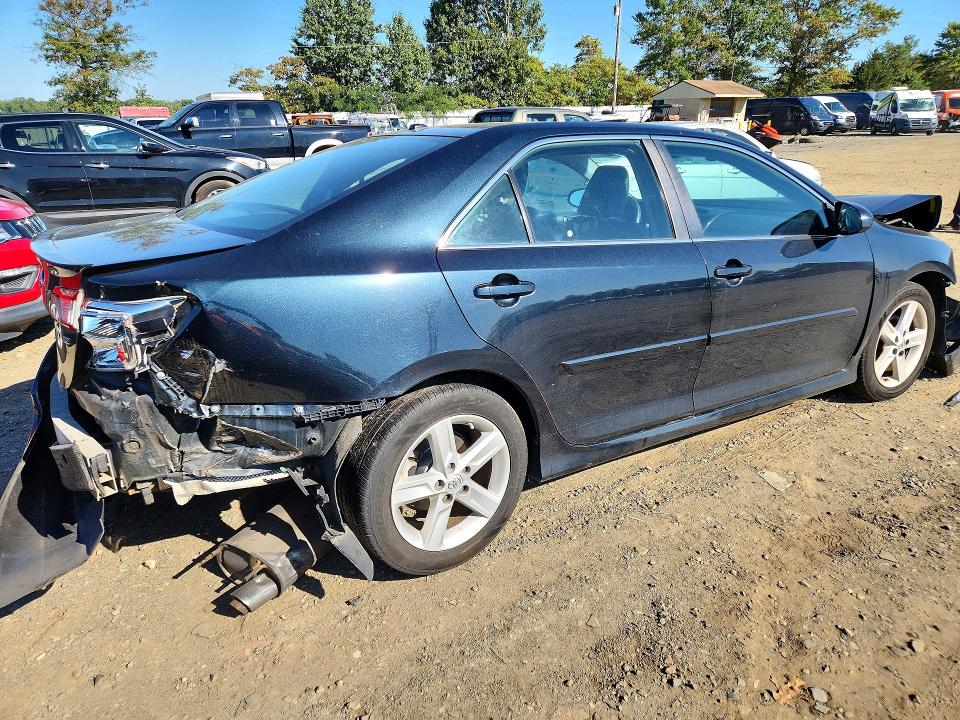 Снимка 3 от търг – 2013 TOYOTA CAMRY с VIN 4T1BF1FKXDU275827