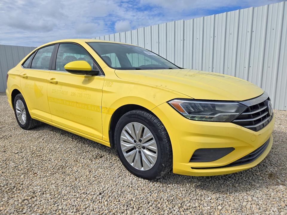 Photo 4 from auction – 2019 VOLKSWAGEN JETTA with VIN 3VWC57BU3KM130746